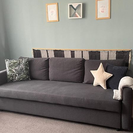 Lujzi Apartman Eger Exteriör bild