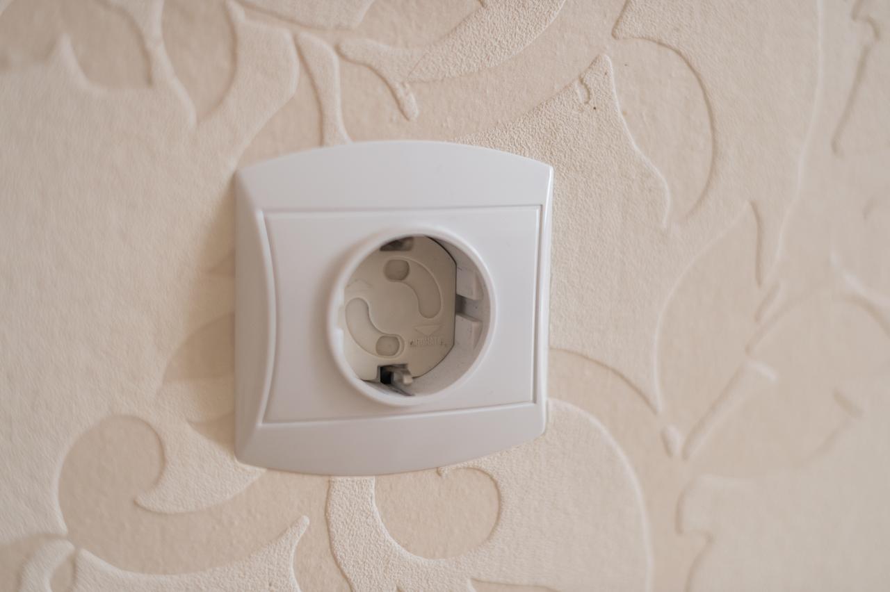 Lujzi Apartman Eger Exteriör bild